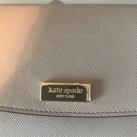 *HOST PICK* ♠️ New Kate Spade Wristlet ♠️ - Picture 3 of 4